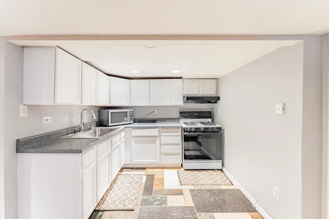 $399,000 | 6031 South Normandy Avenue, Chicago, IL 60638