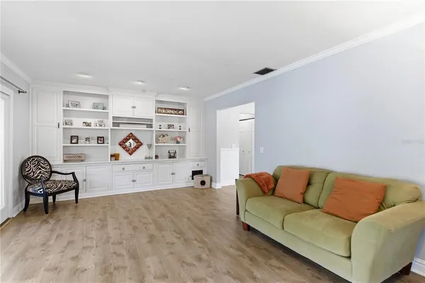 $428,000 | 308 Ellen Way, Brandon, FL 33510