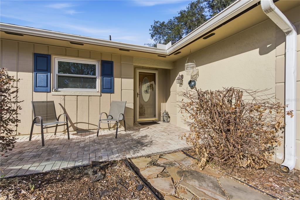 308 Ellen Way Brandon, FL 33510 - Photo 6 of 42