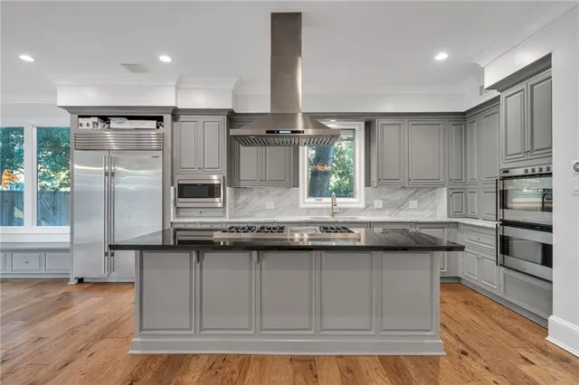 $1,750,000 | 3 Fairview Court, Metairie, LA 70005