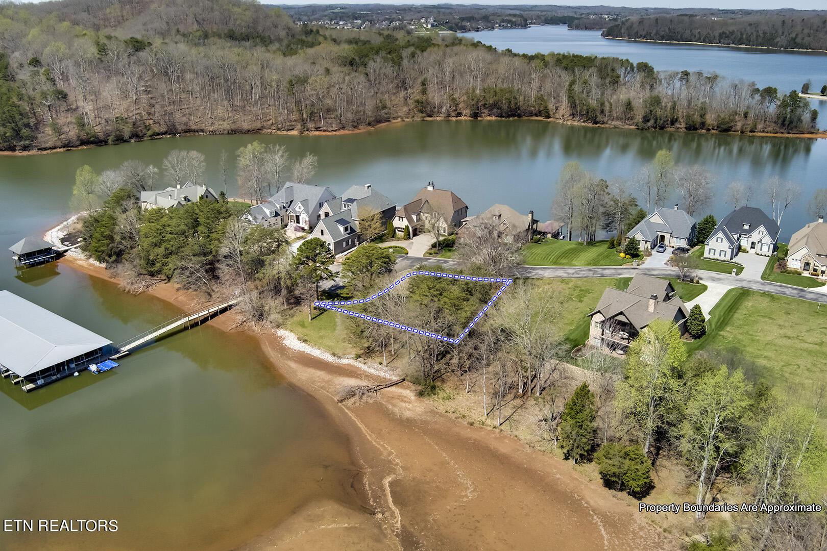 1681 Rarity Bay Parkway Vonore, TN 37885 - Photo 14 of 33 13_RarityBayParkway_1681_Birdseye_NW