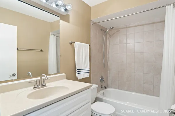 $3,500 | 1407 Wilson Avenue, Wheaton, IL 60189