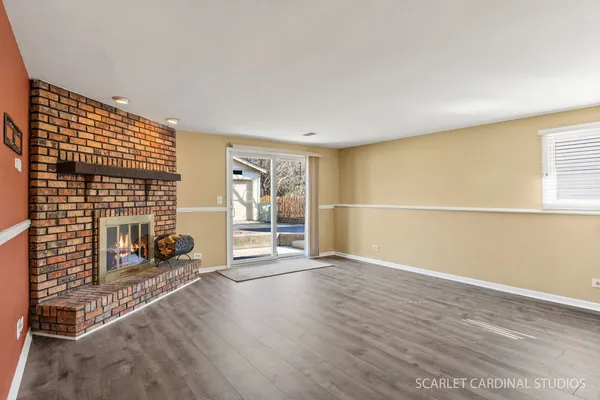 $3,500 | 1407 Wilson Avenue, Wheaton, IL 60189