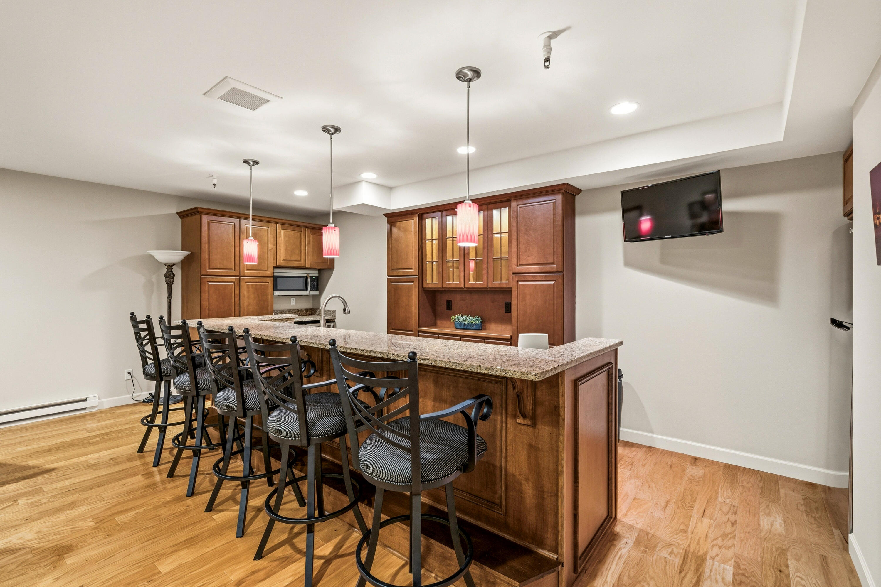 765 Bay Court, Unit B Brookfield, WI 53005 - Photo 20 of 48 Bar Area- Lower Level