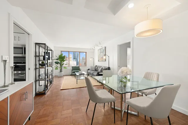 $1,250,000 | 137 East 36th Street, Unit 16B | Murray Hill