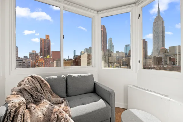 $1,250,000 | 137 East 36th Street, Unit 16B | Murray Hill