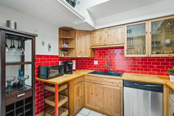 $2,700 | 2840 Peachtree Road, Unit 503, Atlanta, GA 30305