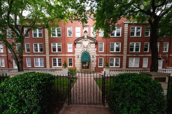 $2,700 | 2840 Peachtree Road, Unit 503, Atlanta, GA 30305