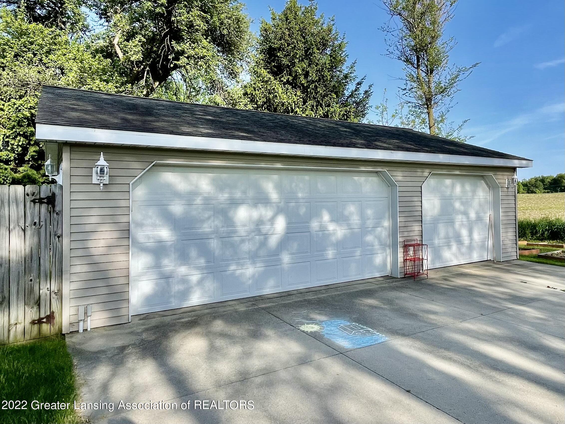 5207 Springport Road Eaton Rapids, MI 48827 - Photo 32 of 32 Garage
