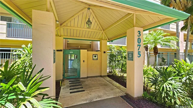 $599,000 | 3075 Ala Poha Place, Unit 611, Honolulu, HI 96818