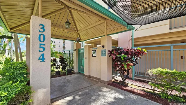 $599,000 | 3075 Ala Poha Place, Unit 611, Honolulu, HI 96818