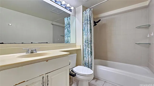 $599,000 | 3075 Ala Poha Place, Unit 611, Honolulu, HI 96818