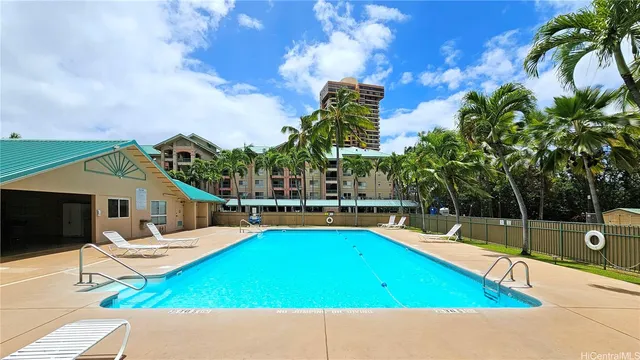 $599,000 | 3075 Ala Poha Place, Unit 611, Honolulu, HI 96818