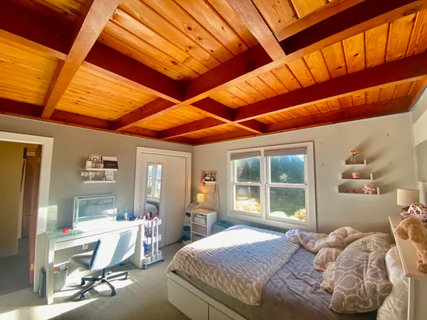 $1,435,000 | 101 Tradewinds Road, Oak Bluffs, MA 02557