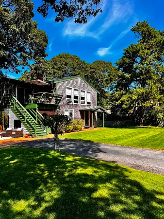 $1,435,000 | 101 Tradewinds Road, Oak Bluffs, MA 02557