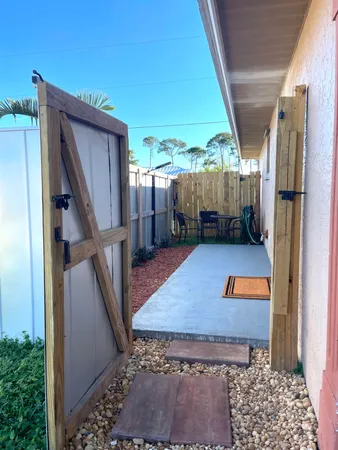 $1,450 | 5753 Southeast Mercedes Avenue, Stuart, FL 34997