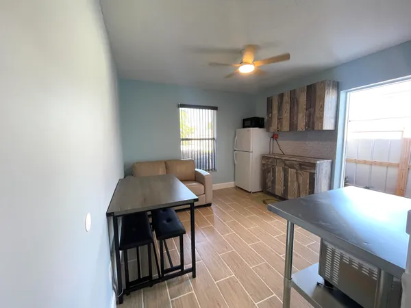 $1,450 | 5753 Southeast Mercedes Avenue, Stuart, FL 34997