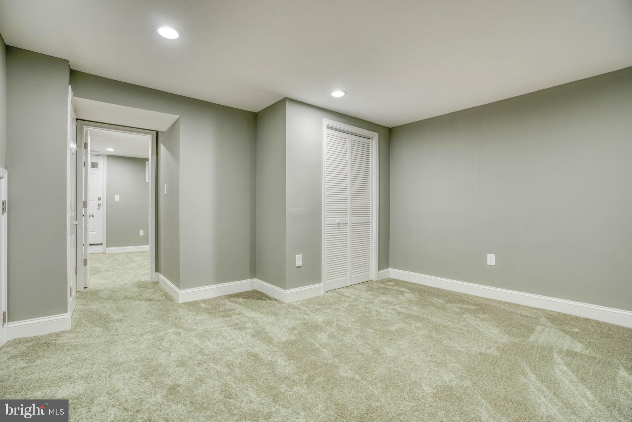 918 Kevin Road Baltimore, MD 21229 - Photo 17 of 25