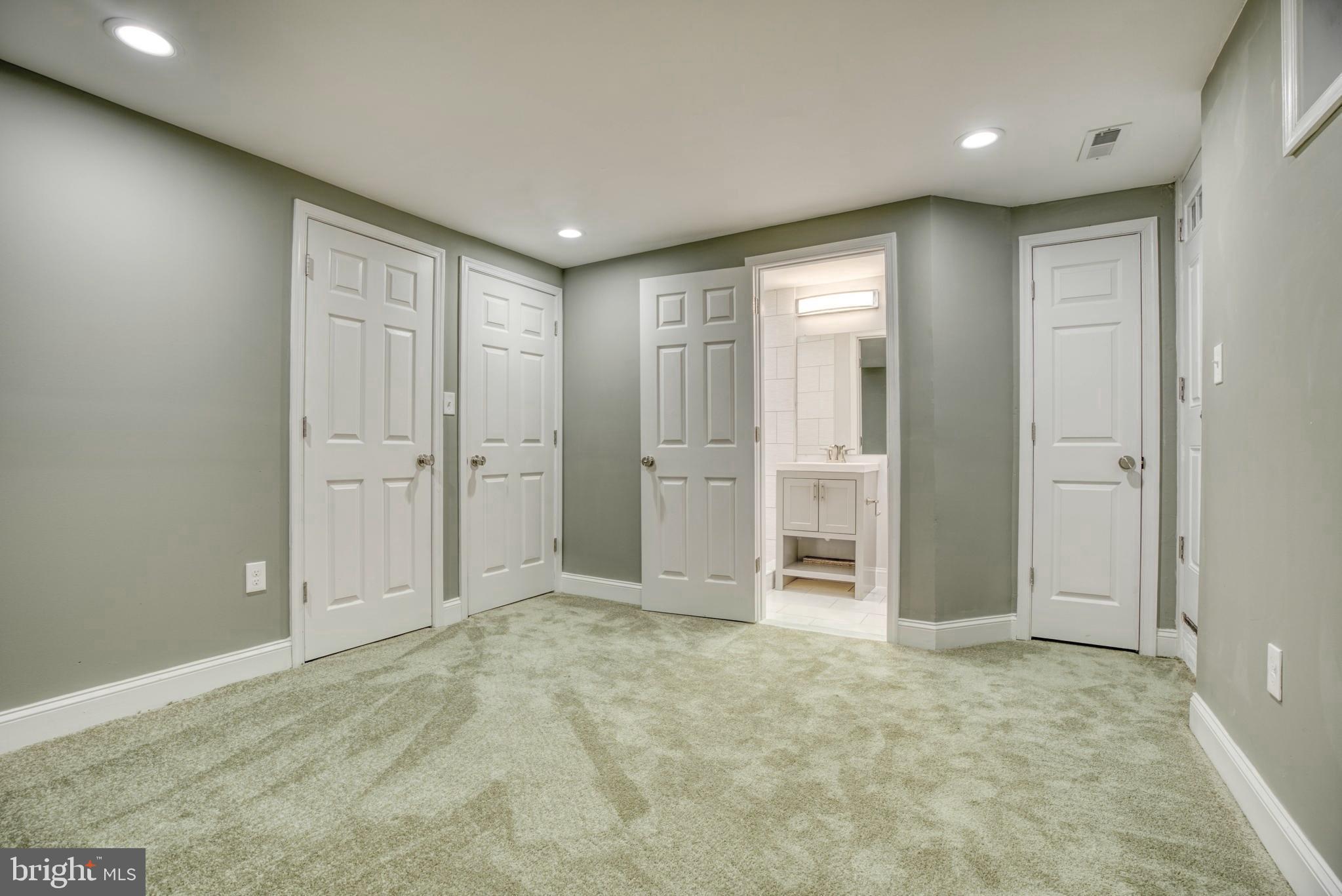 918 Kevin Road Baltimore, MD 21229 - Photo 18 of 25
