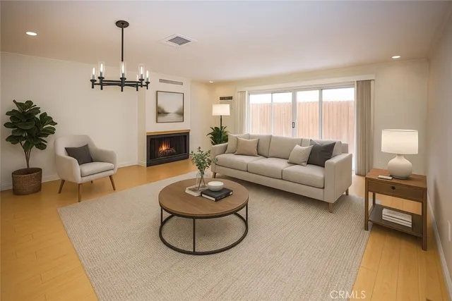 $4,600 | 908 15th Street, Unit 5, Santa Monica, CA 90403