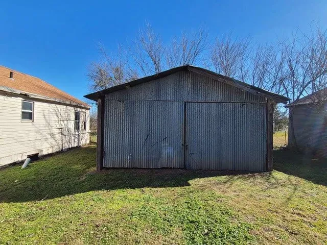 $50,349 | 522 North Illinois Street, Electra, TX 76360