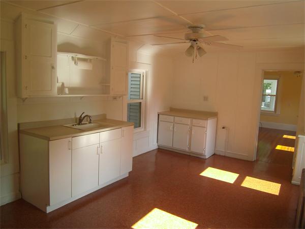60 Marshall Street Springfield, MA 01109 - Photo 7 of 21 Gallery Image 7