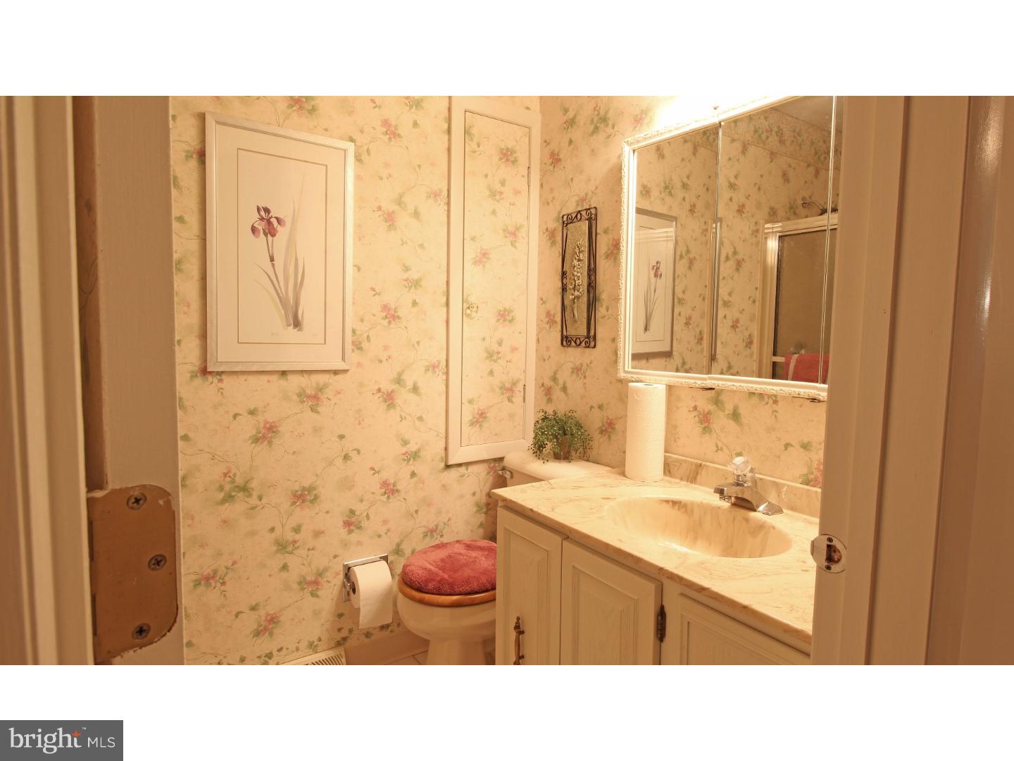 694 Hickory Ridge Road Smyrna, DE 19977 - Photo 19 of 25 Bathroom