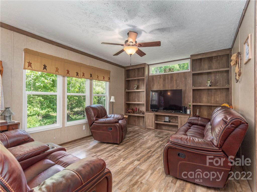 2171 Pigeon Road Waynesville, NC 28786 - Photo 16 of 35 Gallery Image 16