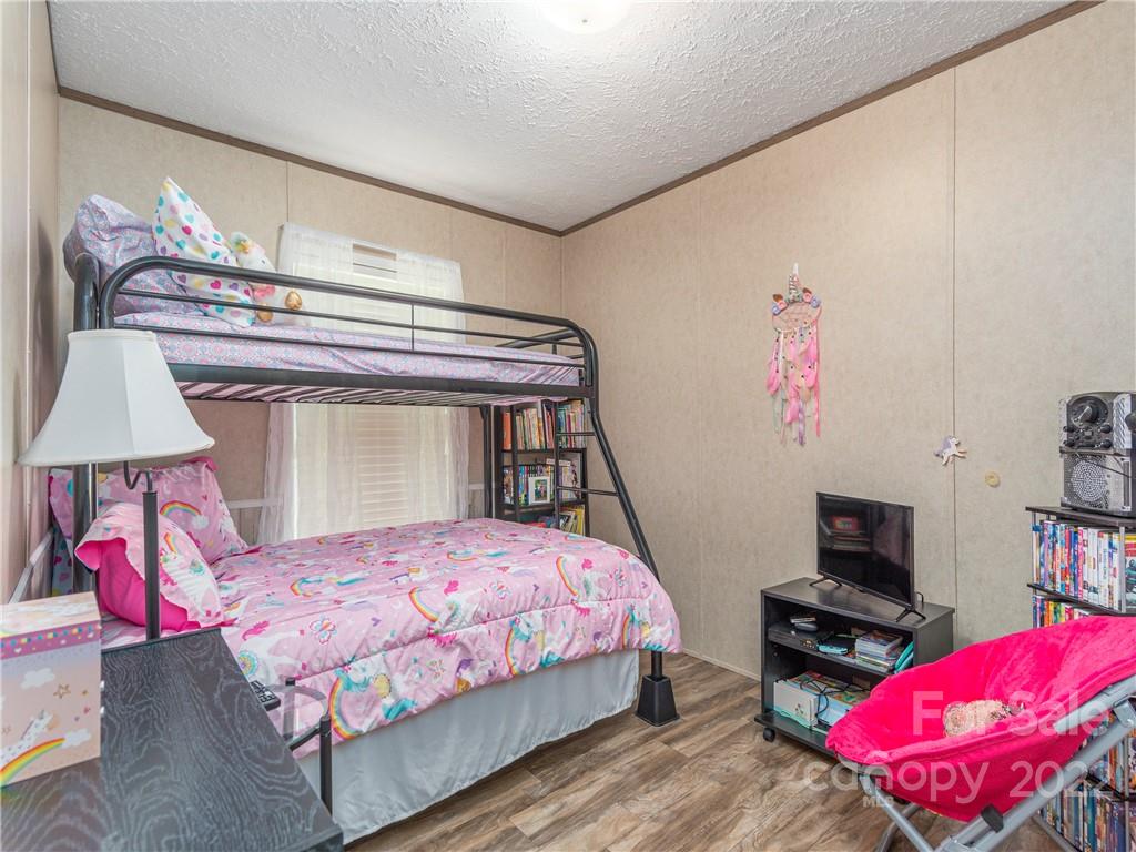 2171 Pigeon Road Waynesville, NC 28786 - Photo 18 of 35 Gallery Image 18