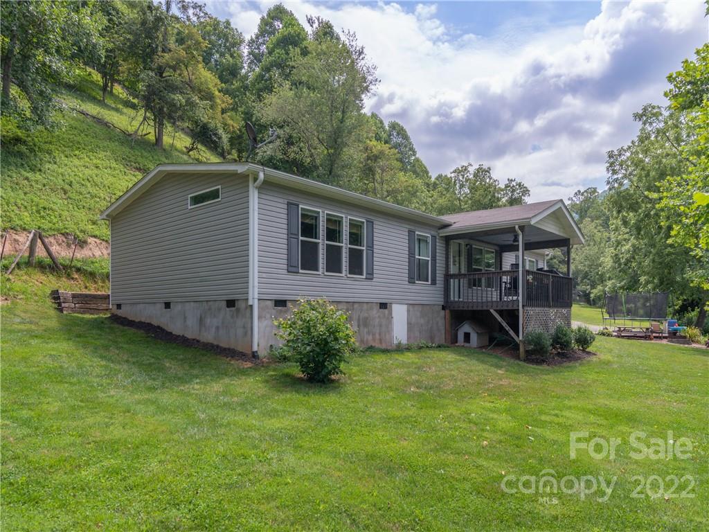 2171 Pigeon Road Waynesville, NC 28786 - Photo 35 of 35 Gallery Image 35
