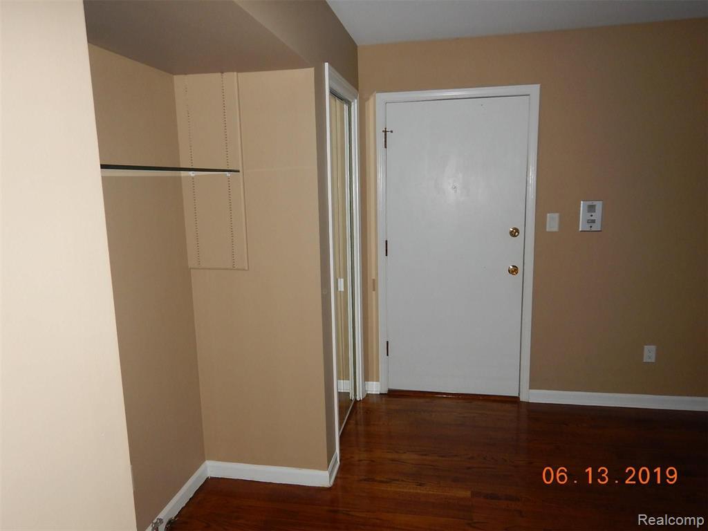 4113 Telegraph Road, Unit F107 Bloomfield Hills, MI 48302 - Photo 14 of 16
