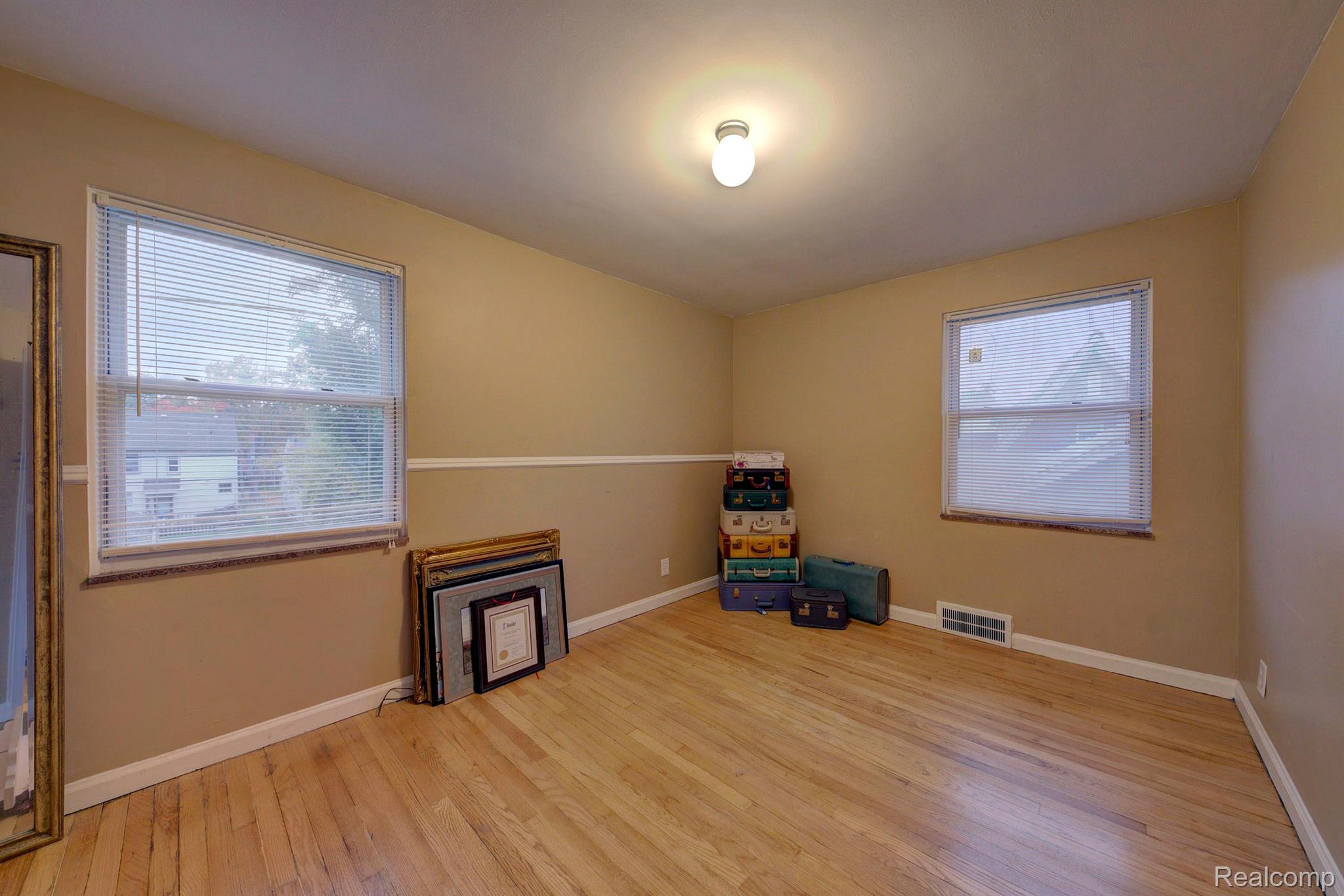 167 Mohawk Road Pontiac, MI 48341 - Photo 46 of 63 Gallery Image 46