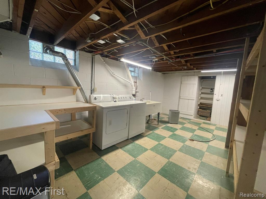 1070 Hampton Road Grosse Pointe Woods, MI 48236 - Photo 19 of 22