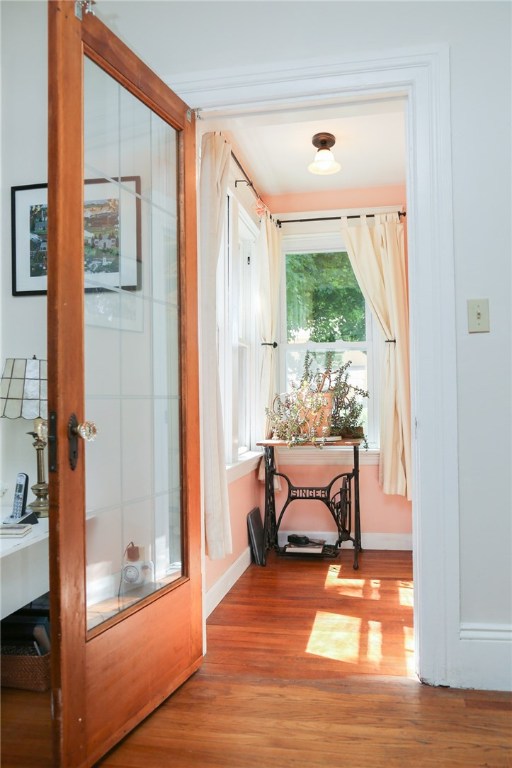 98 Rutherglen Avenue Providence, RI 02907 - Photo 13 of 40 Gallery Image 13