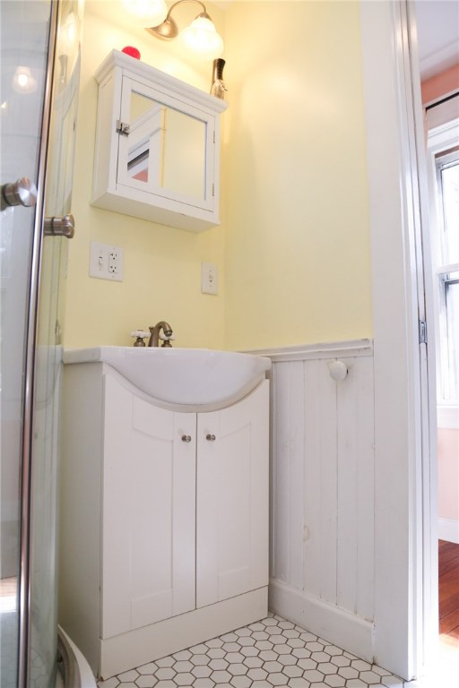 98 Rutherglen Avenue Providence, RI 02907 - Photo 15 of 40 Gallery Image 15