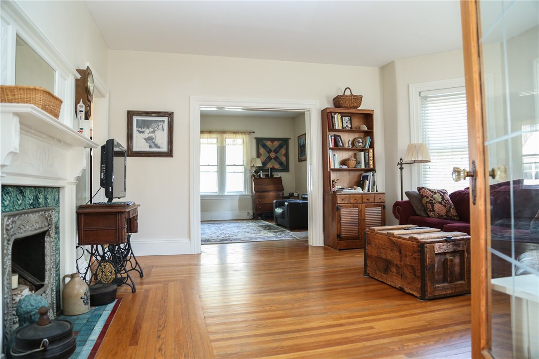 98 Rutherglen Avenue Providence, RI 02907 - Photo 16 of 40 Gallery Image 16