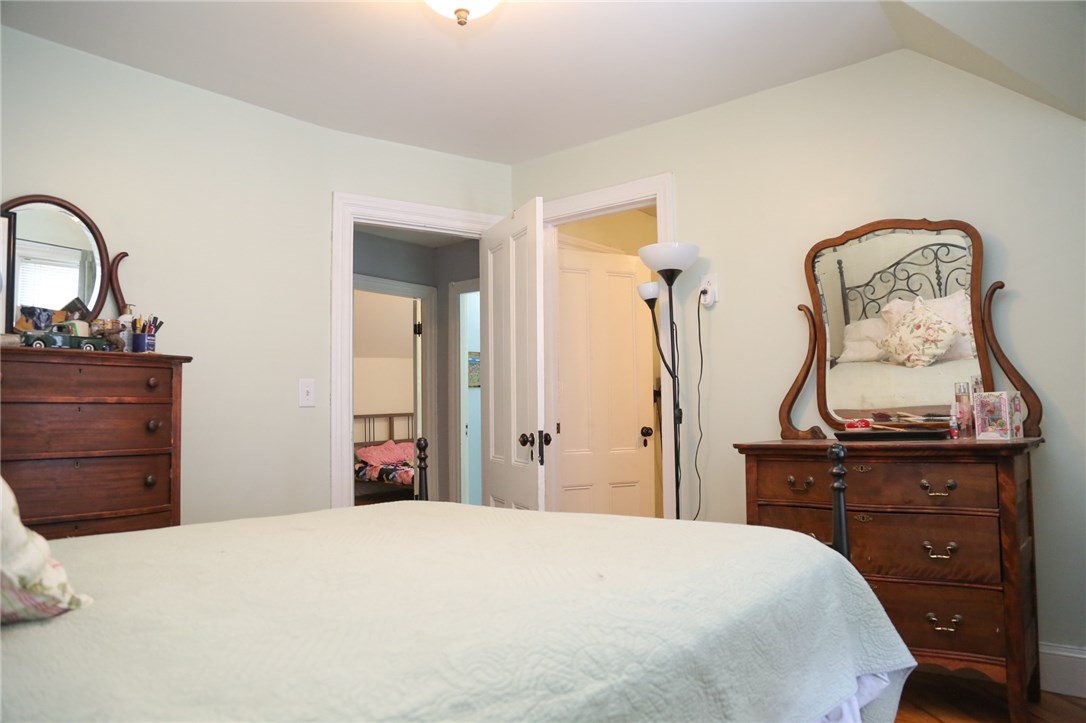 98 Rutherglen Avenue Providence, RI 02907 - Photo 31 of 40 Gallery Image 31