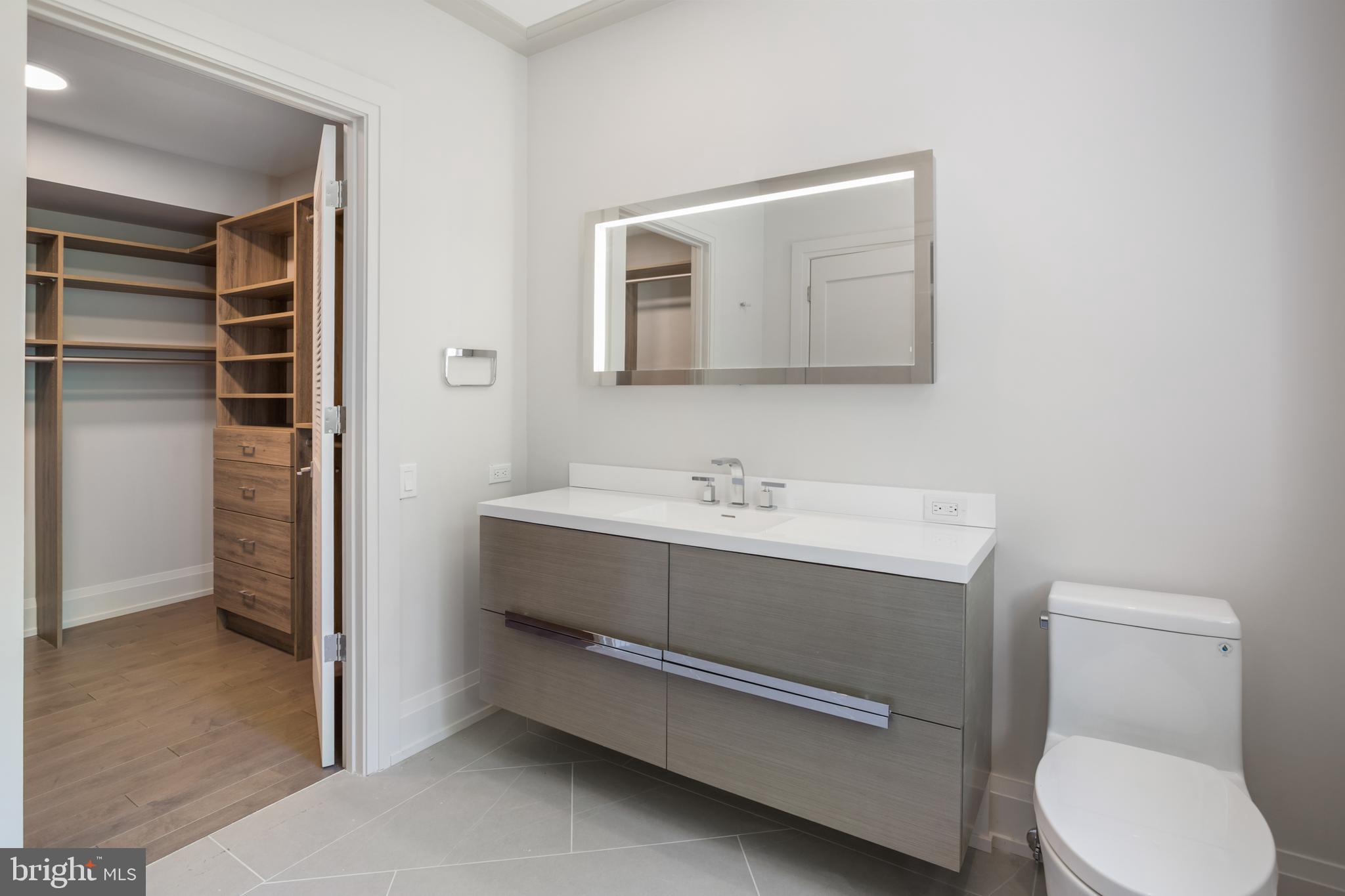 2700 Foxhall Road Northwest Washington, DC 20007 - Photo 13 of 24 Second Master Bathroom