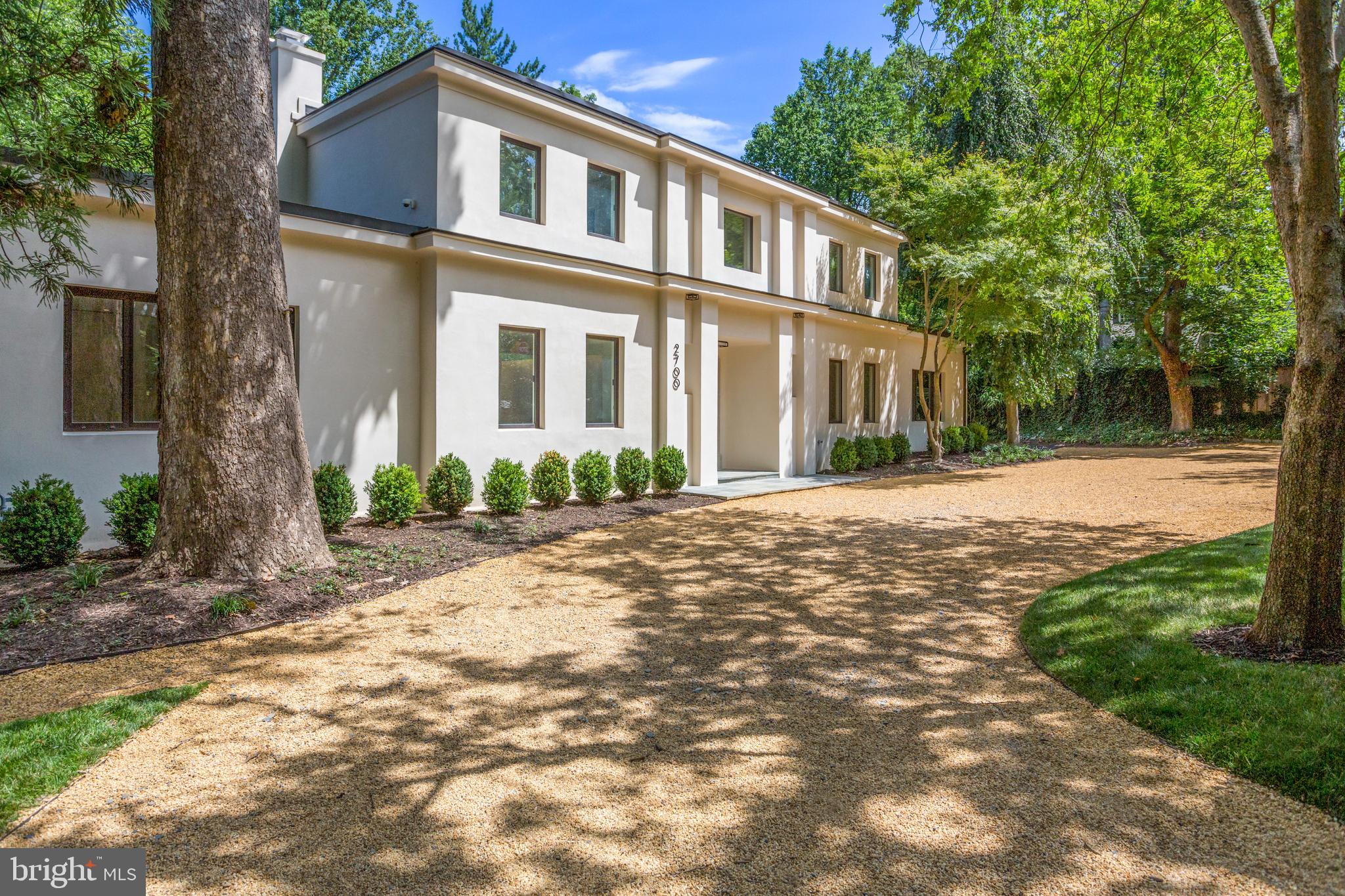 2700 Foxhall Road Northwest Washington, DC 20007 - Photo 2 of 24 Front Facade