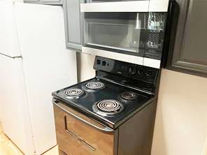 806 West 24th Street, Unit 201 Austin, TX 78705 - Photo 6 of 24