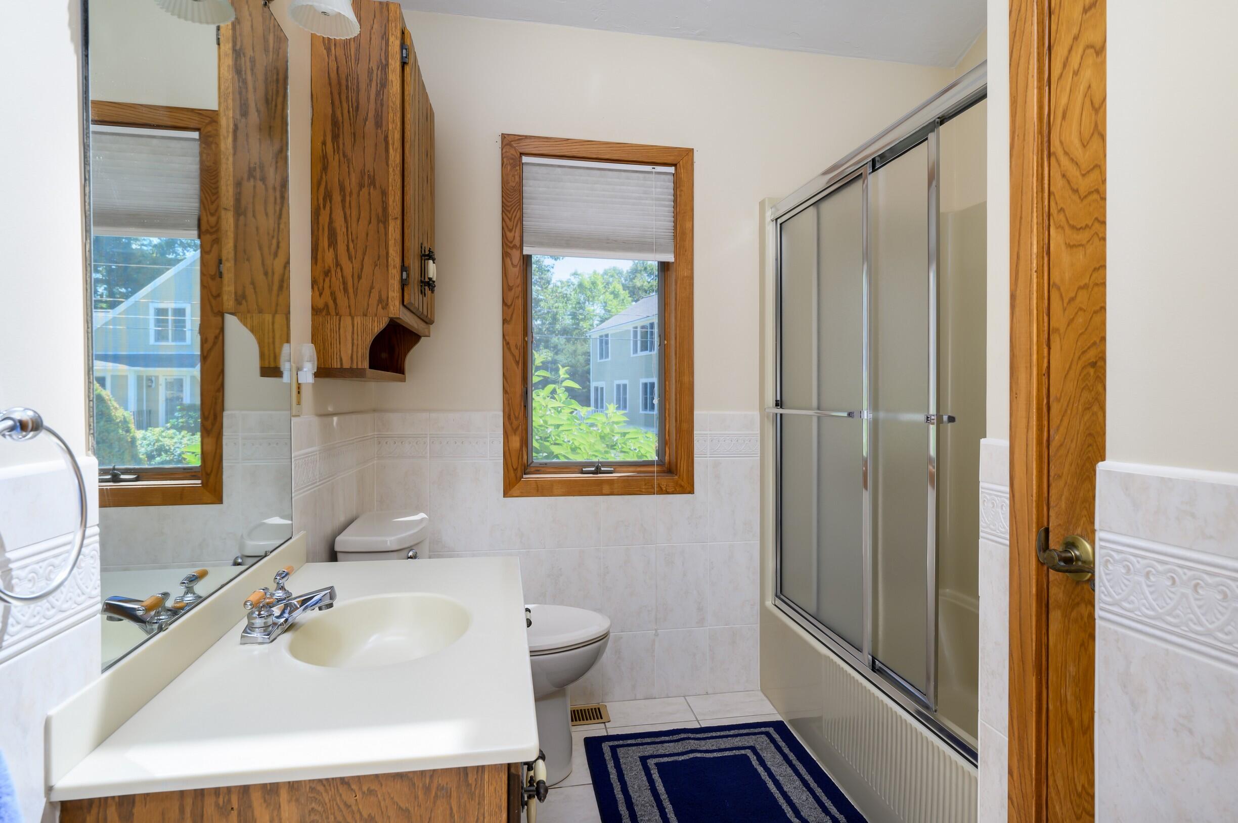 25 Fieldstone Lane Ogunquit, ME 03907 - Photo 24 of 30 Bathroom