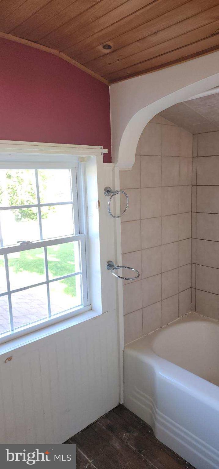 202 Decatur Street Elizabethtown, PA 17022 - Photo 23 of 26 Gallery Image 23