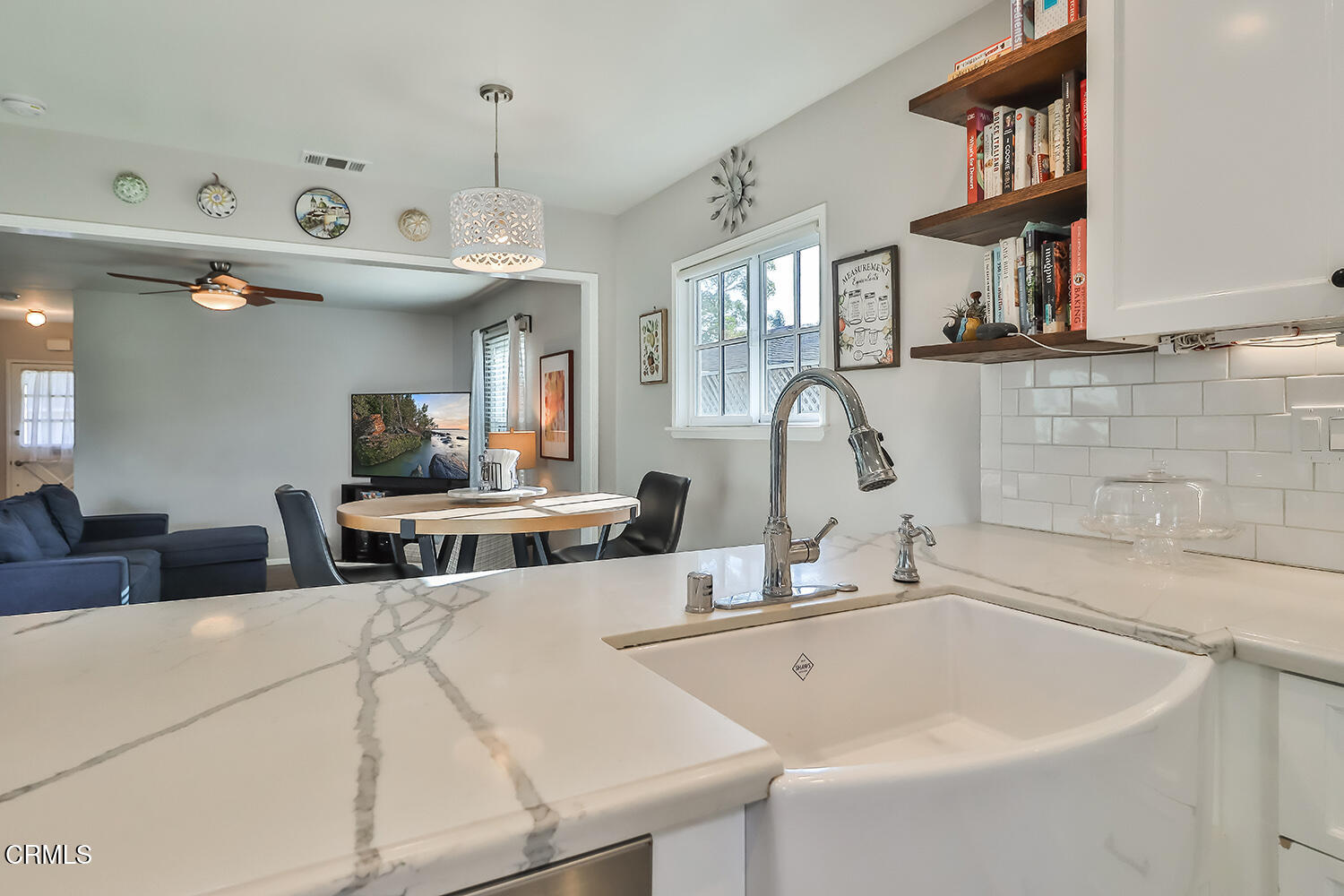 2671 Beacon Avenue Ventura, CA 93003 - Photo 14 of 37 BE14cKitchen and Dining5