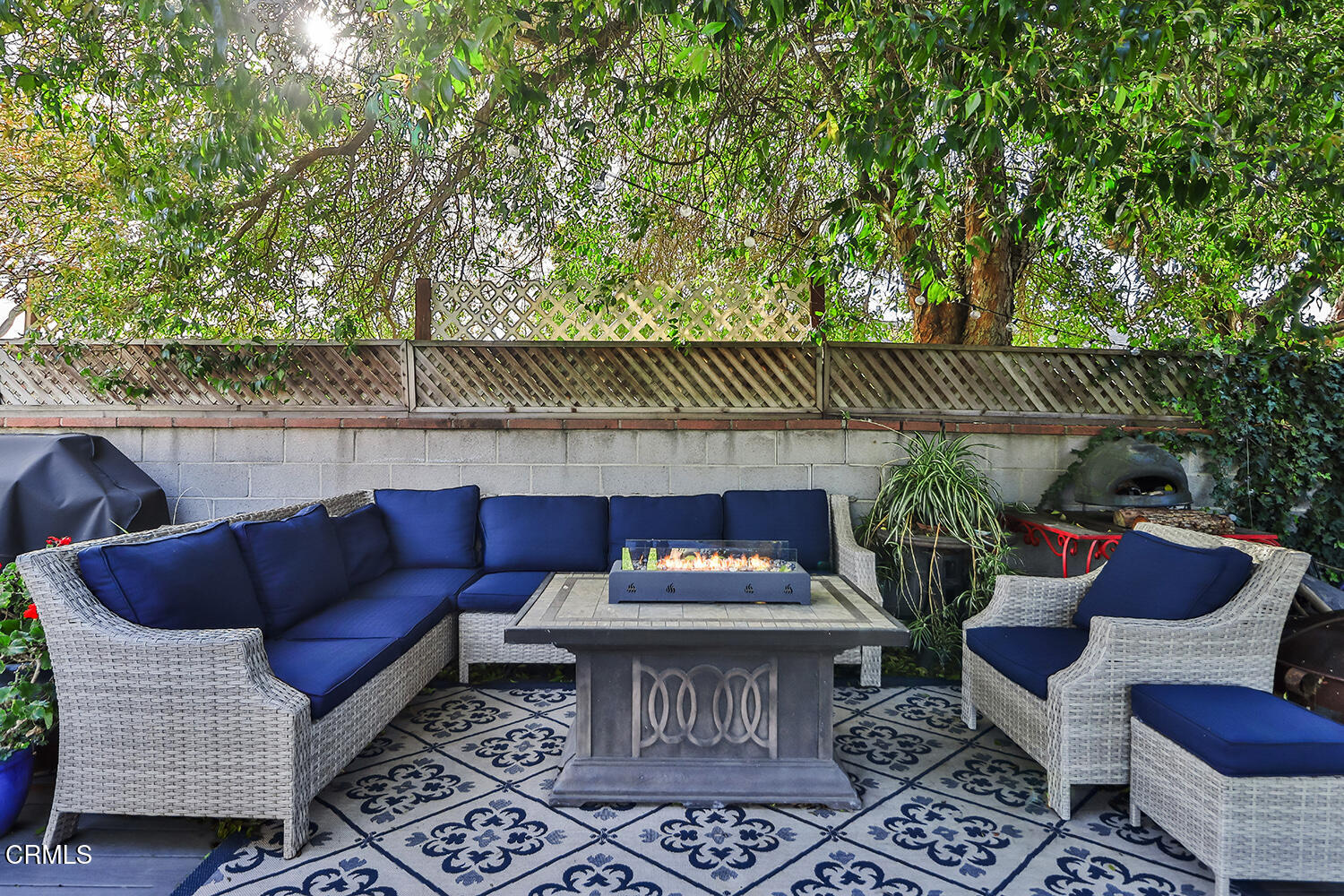 2671 Beacon Avenue Ventura, CA 93003 - Photo 28 of 37 BE31iBackyard3