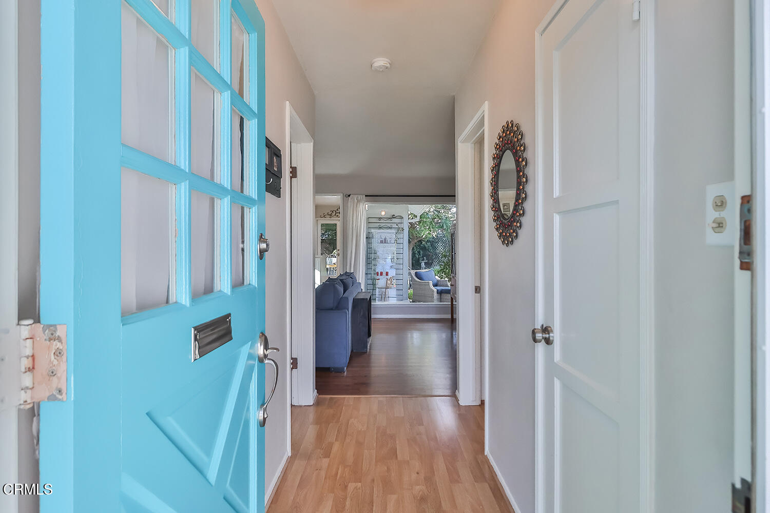 2671 Beacon Avenue Ventura, CA 93003 - Photo 5 of 37 BE3aFront and Entry5