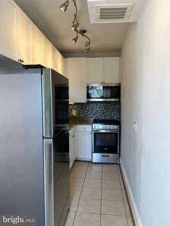 $1,950 | 3446 Connecticut Avenue Northwest, Unit 505, Washington, DC 20008