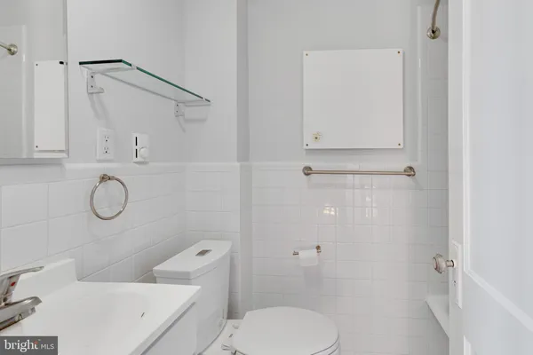 $1,950 | 3446 Connecticut Avenue Northwest, Unit 505, Washington, DC 20008