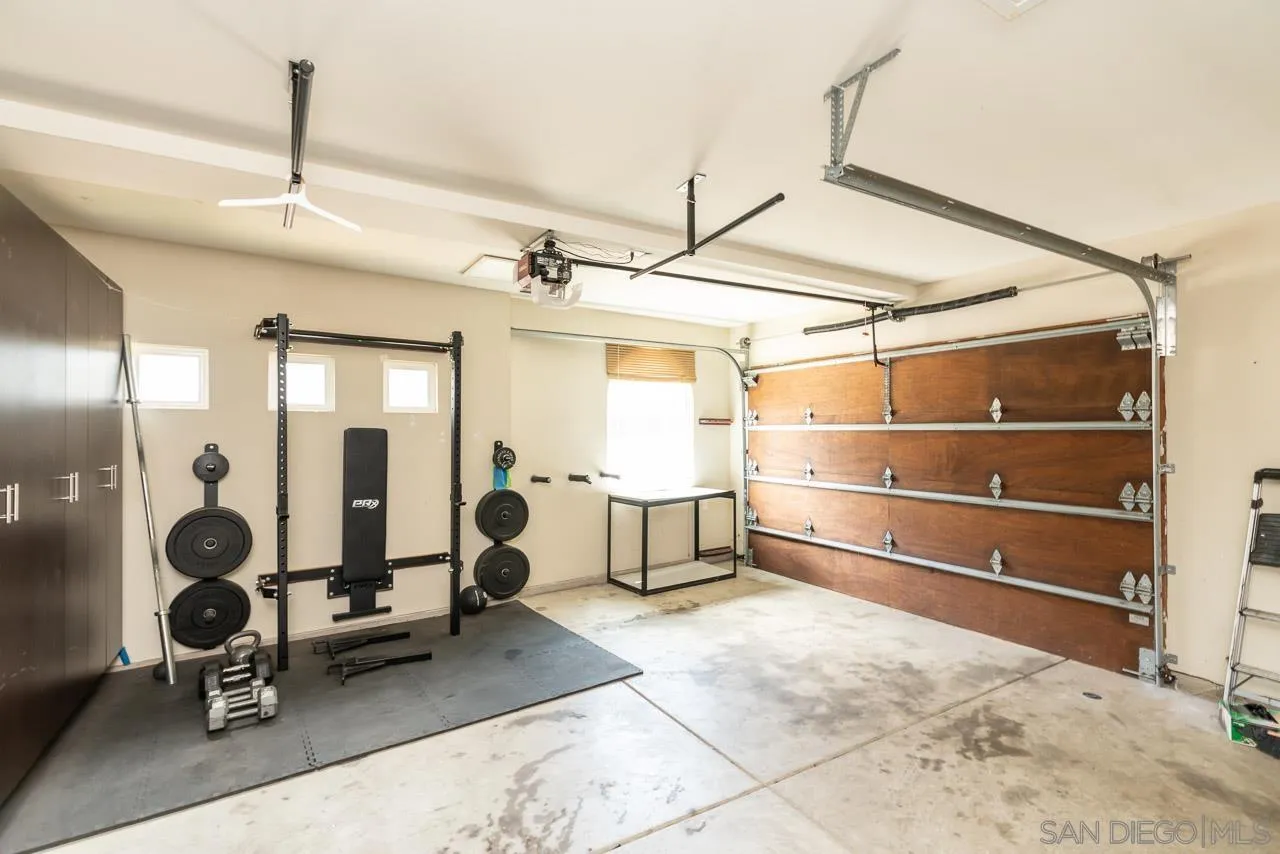 6271 Soledad Mountain Road La Jolla, CA 92037 - Photo 11 of 25
