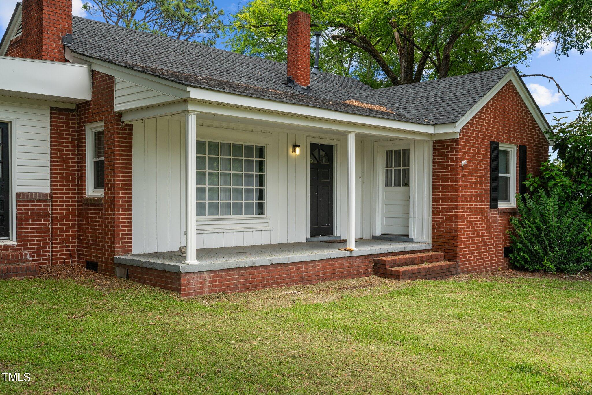 200 West Old Road Lillington, NC 27546 - Photo 3 of 37 1-web-or-mls-DSC09633