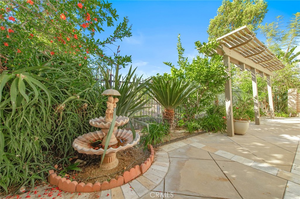 143 Weathervane Irvine, CA 92603 - Photo 34 of 38